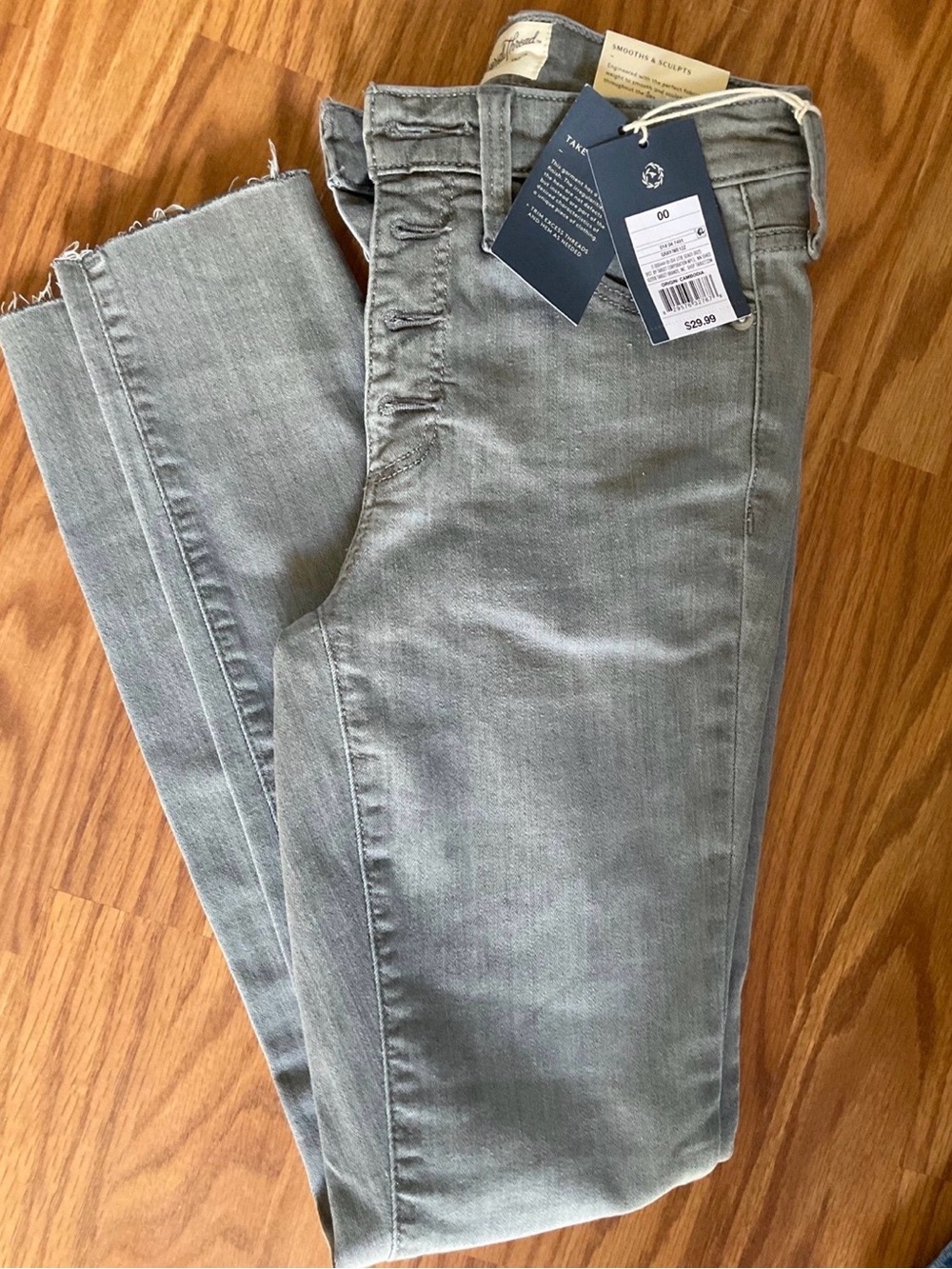 Universal Thread High-Rise Skinny Jeans NWT